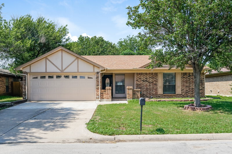 2,415/Mo, 905 Thistle Ridge Ct Arlington, TX 76017 External View