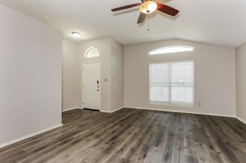 2,495/Mo, 1111 Stone Creek Dr Mansfield, TX 76063 Living Room View