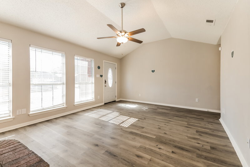 1,910/Mo, 1125 Lake Haven Drive Little Elm, TX 75068 Living Room View 3
