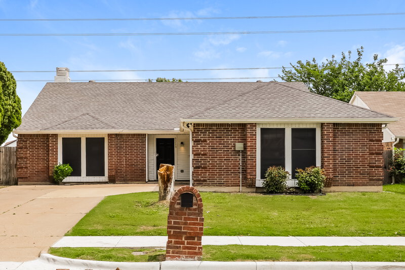 2,375/Mo, 5215 Nocona Lane Arlington, TX 76018 External View