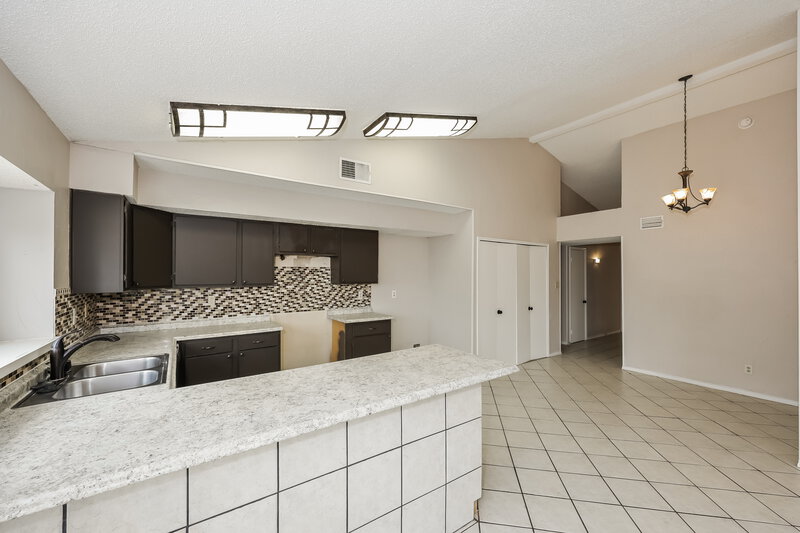 2,375/Mo, 5215 Nocona Lane Arlington, TX 76018 Kitchen View 2