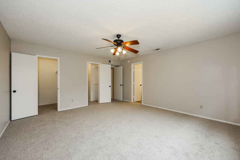 2,375/Mo, 5215 Nocona Lane Arlington, TX 76018 Main Bedroom View 2