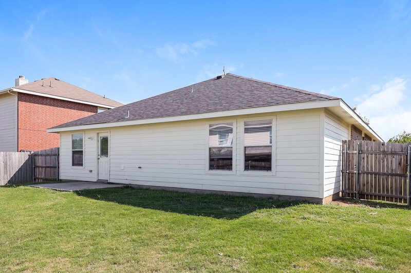 2,105/Mo, 12025 Arbor Lake Rd Rhome, TX 76078 Rear View 2