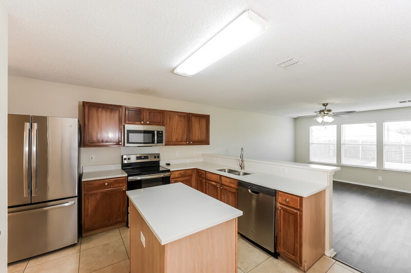 1,785/Mo, 1622 Red Oak Trl Anna, TX 75409 Kitchen View 2