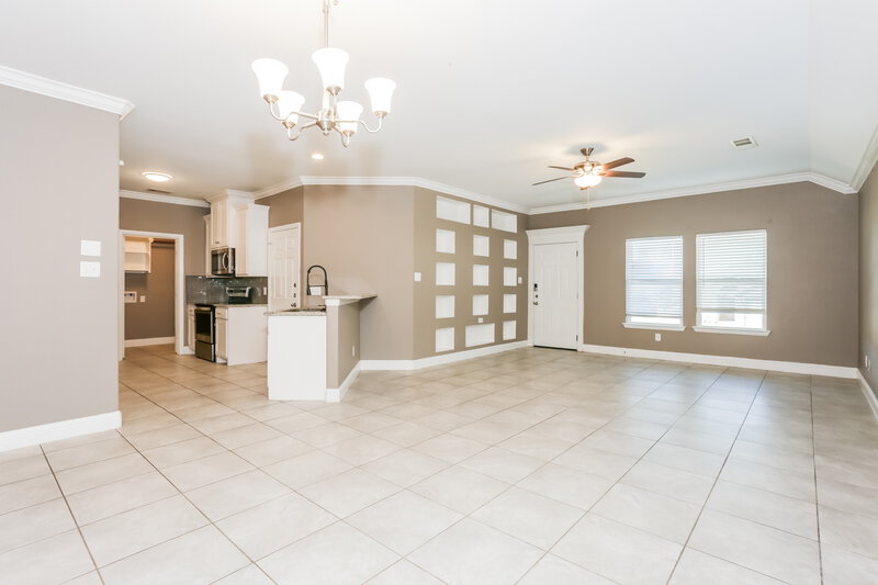 1,825/Mo, 811 N Ridge White Settlement, TX 76108 Living Room View 2
