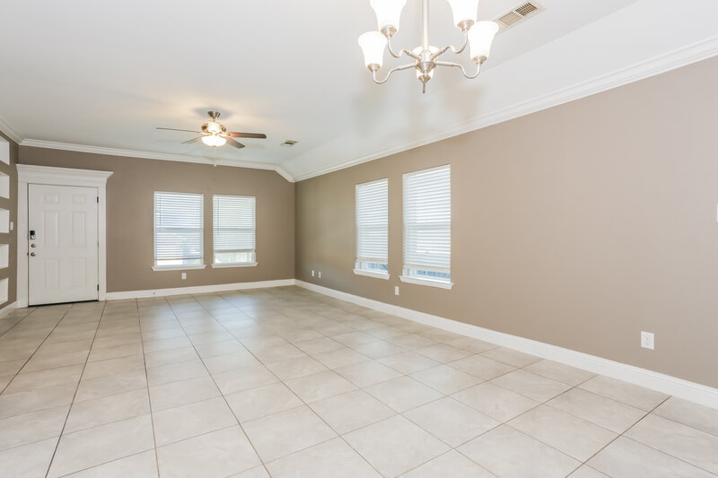 1,825/Mo, 811 N Ridge White Settlement, TX 76108 Dining Room View