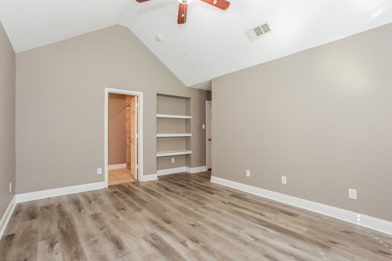 1,825/Mo, 811 N Ridge White Settlement, TX 76108 Main Bedroom View 2