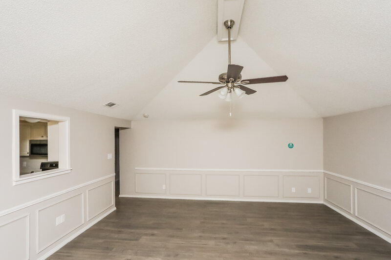 2,290/Mo, 1011 Brookside Dr Cedar Hill, TX 75104 Living Room View