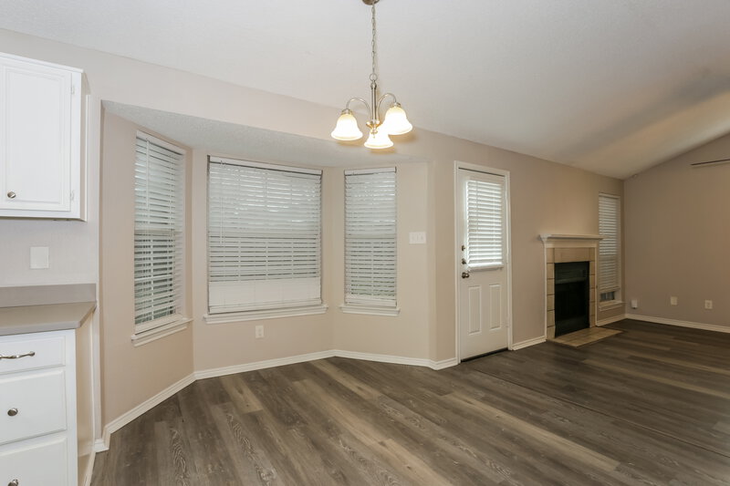 2,395/Mo, 208 Chamblin Dr Cedar Hill, TX 75104 Dining Room View