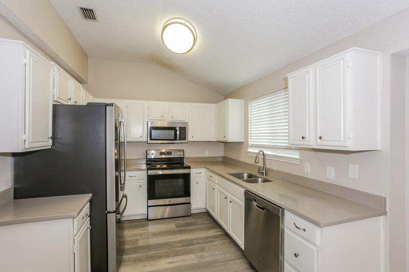 2,395/Mo, 208 Chamblin Dr Cedar Hill, TX 75104 Kitchen View
