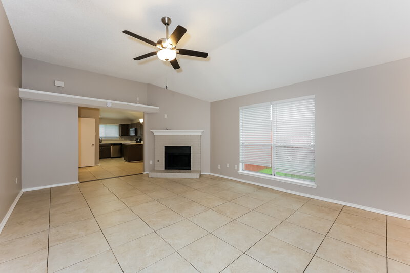 2,085/Mo, 1501 Juniper Ln Mesquite, TX 75149 Living Room View