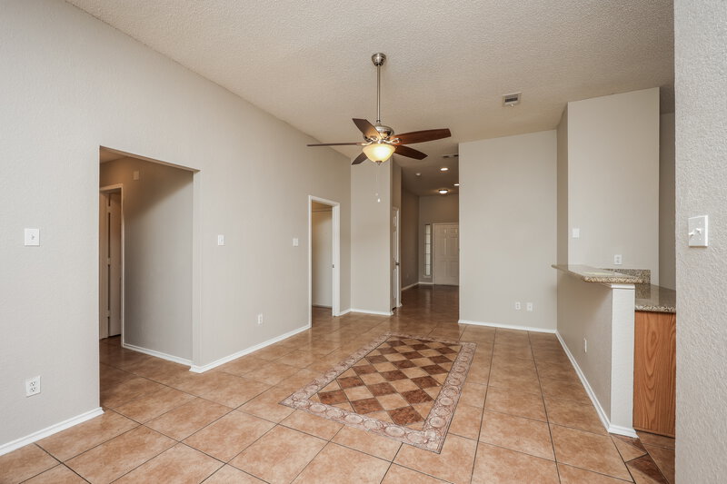 2,355/Mo, 107 Vine St Glenn Heights, TX 75154 Living Room View 2