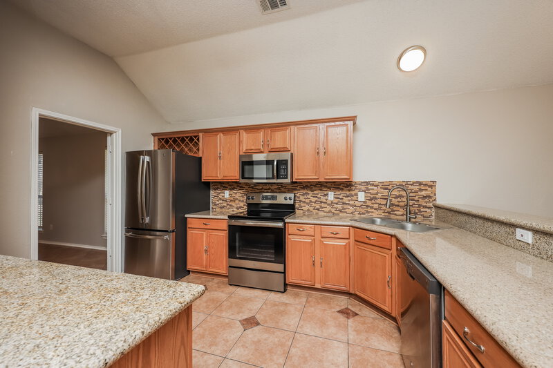 2,355/Mo, 107 Vine St Glenn Heights, TX 75154 Kitchen View