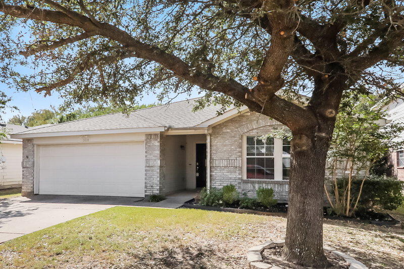 2,135/Mo, 1410 Post Oak Trl Anna, TX 75409 Front View