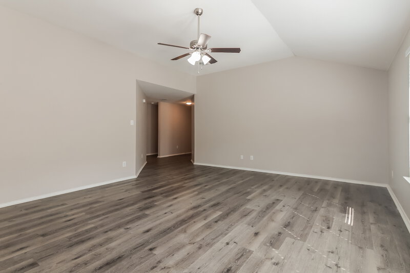2,135/Mo, 1410 Post Oak Trl Anna, TX 75409 Living Room View 3