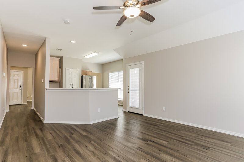 3,000/Mo, 2823 Saint Martin Lancaster, TX 75146 Living Room View 2