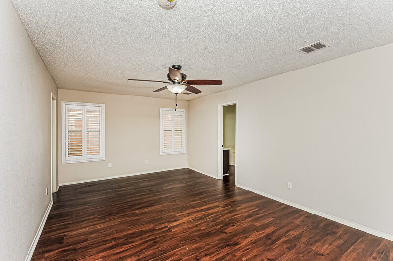 2,590/Mo, 8705 Stonebriar Ln Fort Worth, TX 76123 Main Bedroom View