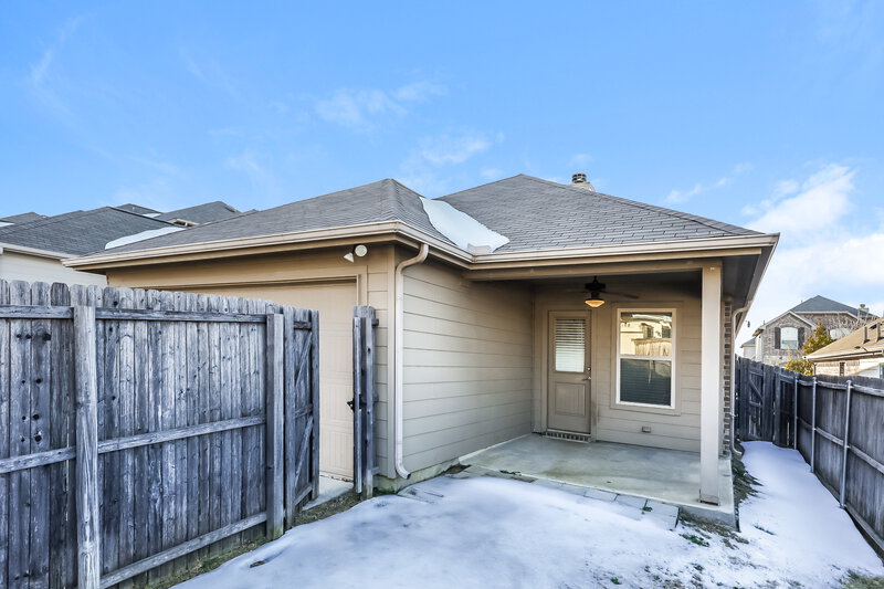 2,135/Mo, 517 Pawnee St Cross Roads, TX 76227 Rear View 2