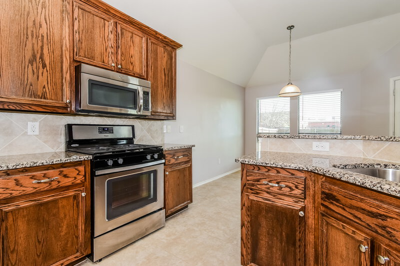 2,165/Mo, 720 Valley Court Royse City, TX 75189 Kitchen View