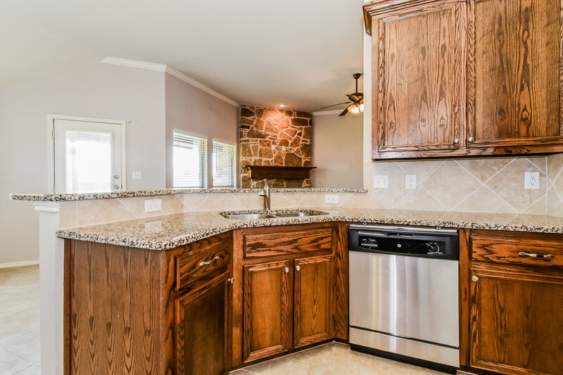 2,165/Mo, 720 Valley Court Royse City, TX 75189 Kitchen View 2