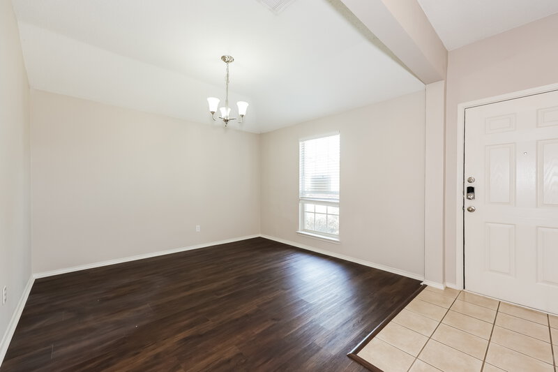 2,415/Mo, 712 Duke Drive Desoto, TX 75115 Dining Room View 2