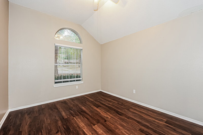 1,910/Mo, 208 Vines Dr Cedar Hill, TX 75104 Bedroom View 2
