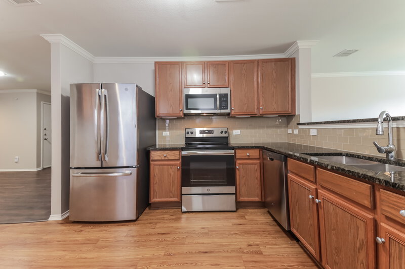 1,870/Mo, 1210 Sage Dr Princeton, TX 75407 Kitchen View 2