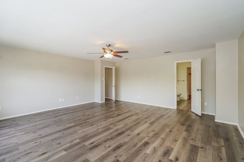 2,300/Mo, 2308 Overlook Ln Denton, TX 76207 Main Bedroom View 2