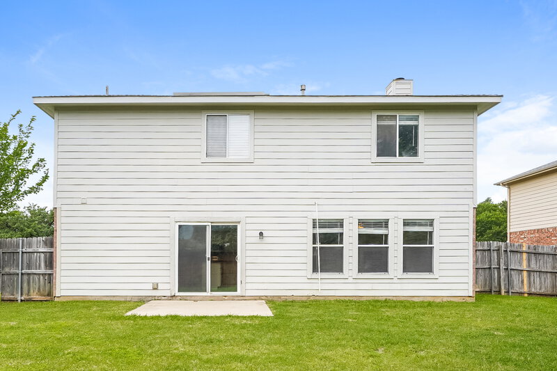 2,300/Mo, 2308 Overlook Ln Denton, TX 76207 Rear View