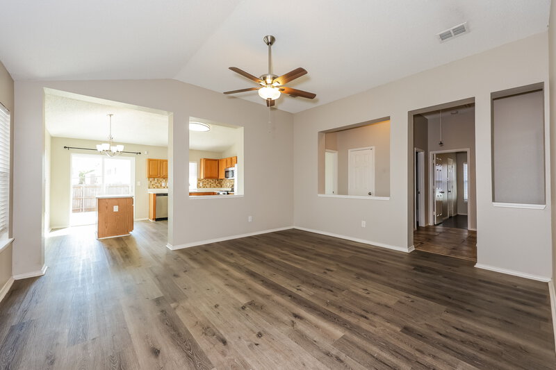 1,890/Mo, 7312 Moon Ridge Court Fort Worth, TX 76133 Living Room View 2