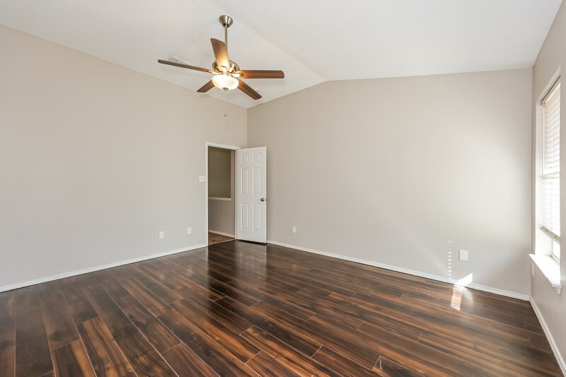 1,890/Mo, 7312 Moon Ridge Court Fort Worth, TX 76133 Main Bedroom View 2