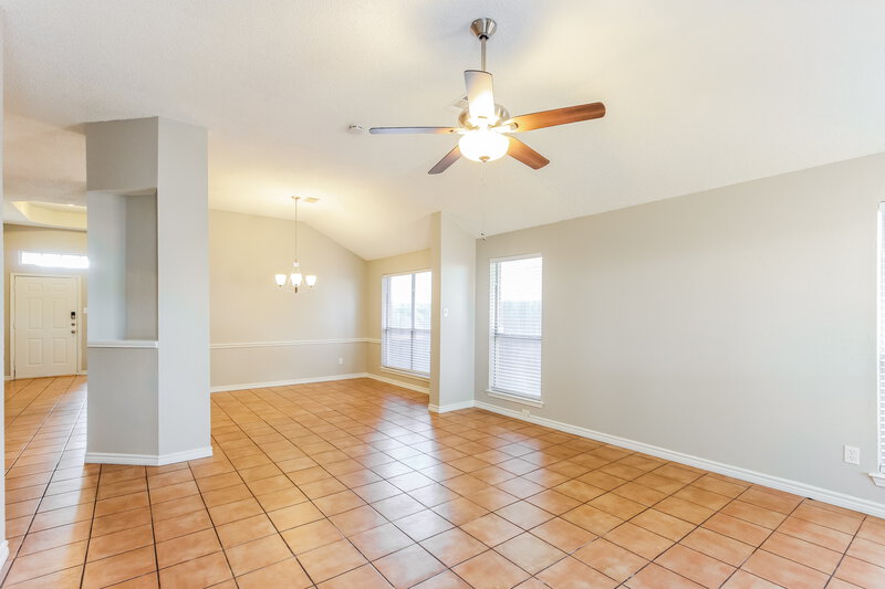 2,275/Mo, 508 Woodacre Dr Grand Prairie, TX 75052 Living Room View 3