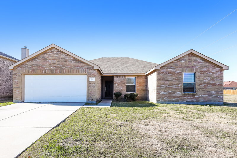 2,250/Mo, 533 Hearthstone Dr Lancaster, TX 75146 External View