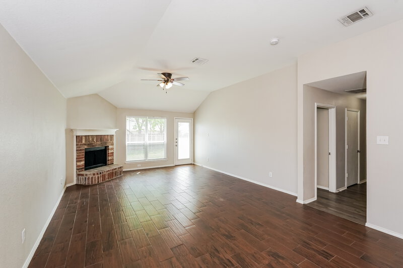 2,155/Mo, 1320 Sierra Blanca Dr Burleson, TX 76028 Living Room View 2