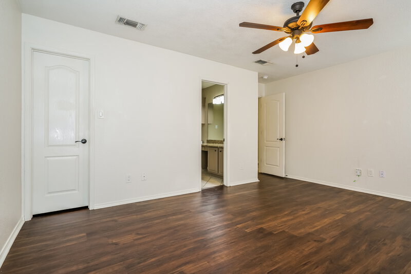 2,370/Mo, 419 Kimmel Dr Cedar Hill, TX 75104 Main Bedroom View 2