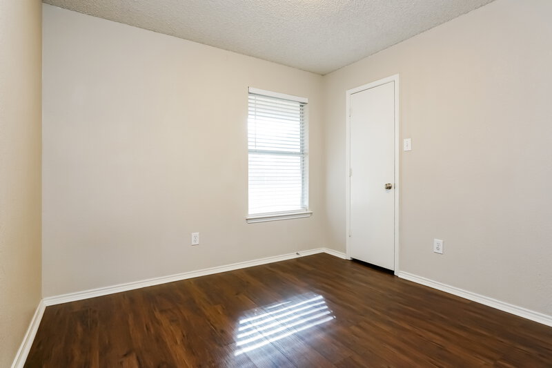2,060/Mo, 5528 Edendale Drive Arlington, TX 76018 Bedroom View 2