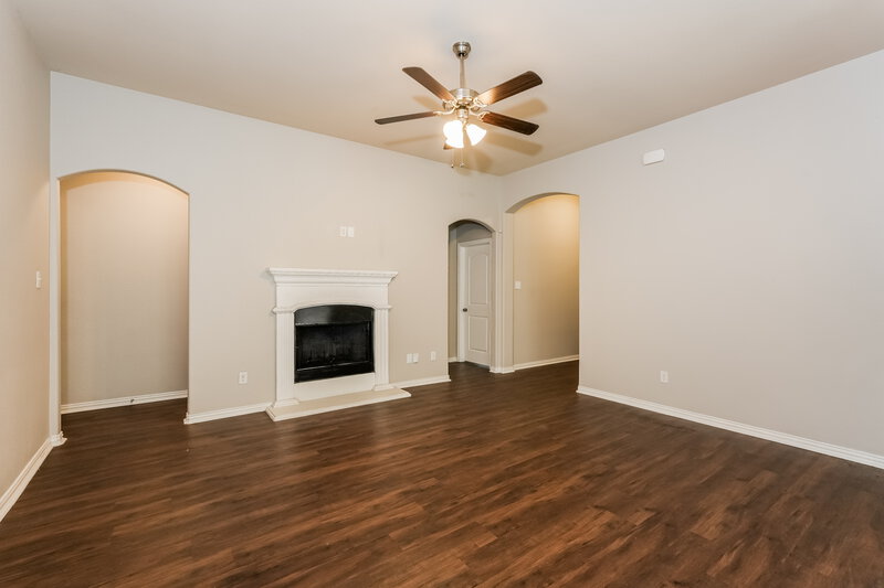 2,245/Mo, 1937 Belshire Ct Fort Worth, TX 76140 Living Room View