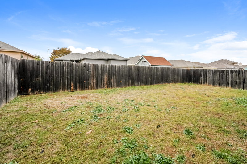2,245/Mo, 1937 Belshire Ct Fort Worth, TX 76140 Rear View