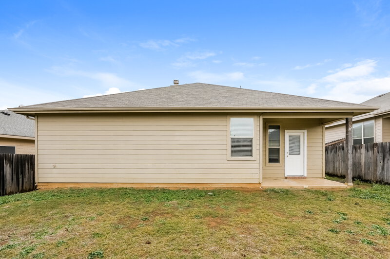 2,245/Mo, 1937 Belshire Ct Fort Worth, TX 76140 Rear View 2