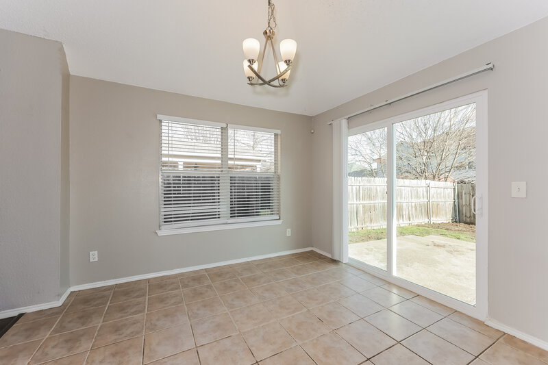 1,895/Mo, 4701 Palm Ridge Dr Fort Worth, TX 76133 Dining Room View