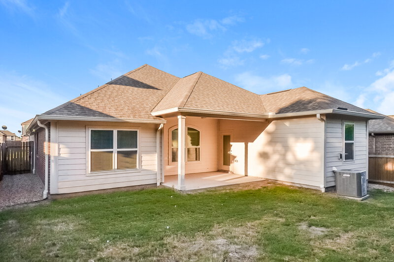 1,875/Mo, 2220 Mulberry Drive Anna, TX 75409 Rear View