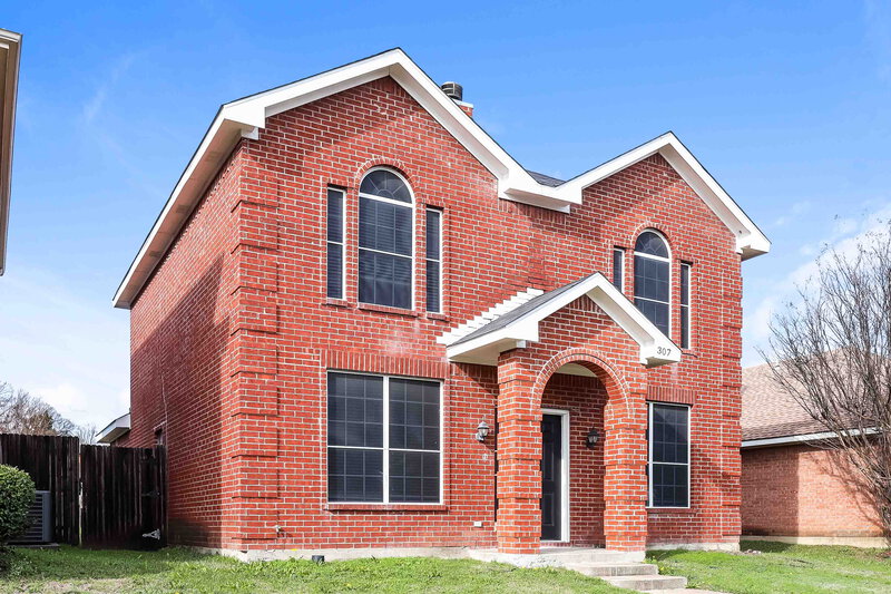 2,740/Mo, 307 Alpine Drive DeSoto, TX 75115 Front View