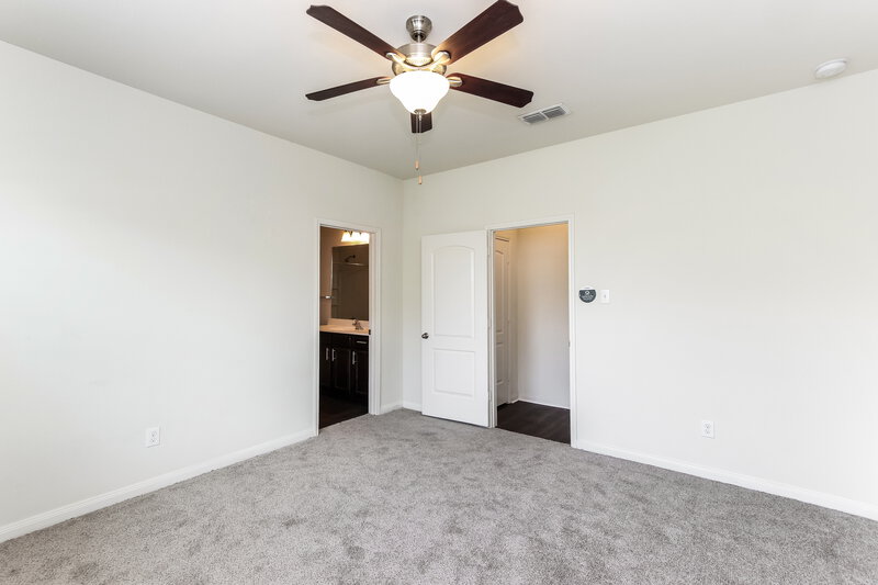 2,025/Mo, 14333 Wrangler Way Dallas, TX 75253 Main Bedroom View