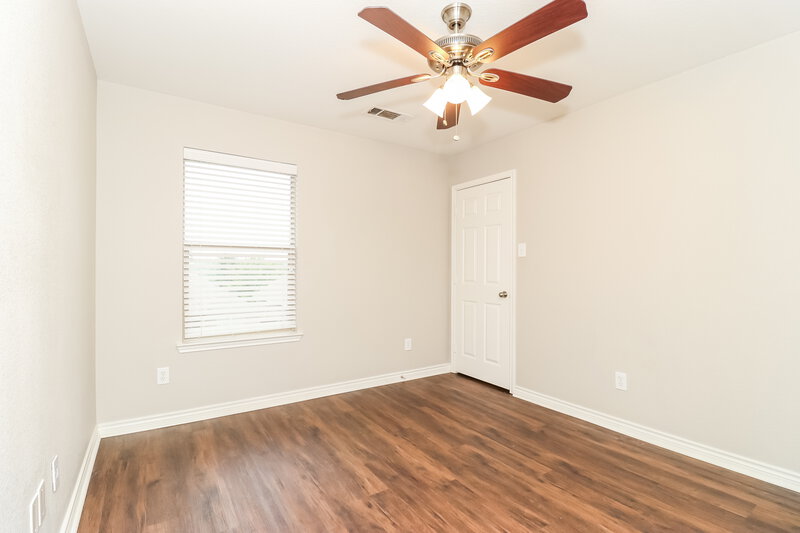 2,330/Mo, 1209 Maplewood Dr Crowley, TX 76036 Bedroom View