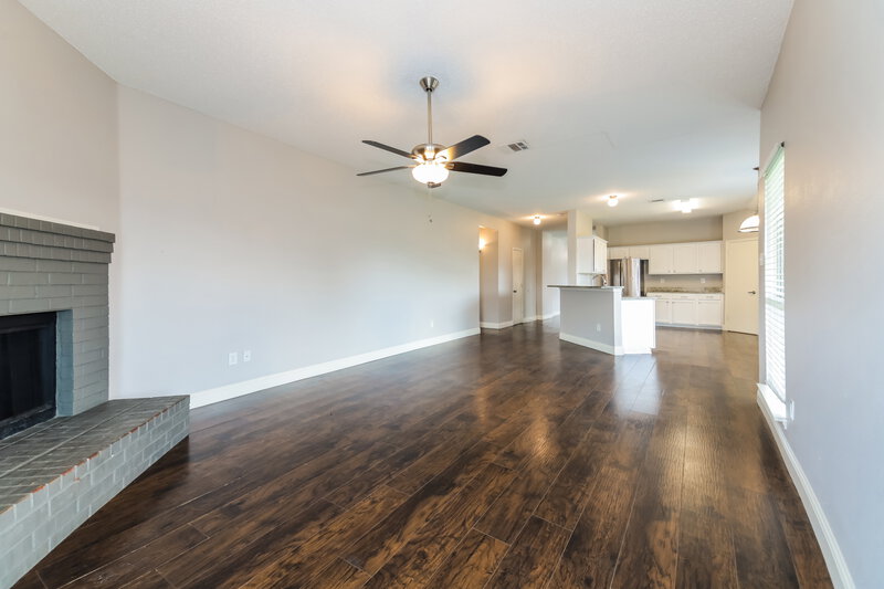 2,135/Mo, 1603 Venus Dr E Lancaster, TX 75134 Living Room View 2
