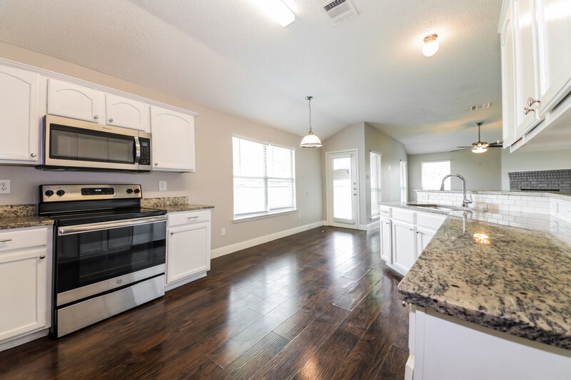 2,135/Mo, 1603 Venus Dr E Lancaster, TX 75134 Kitchen View 2