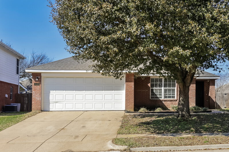 1,850/Mo, 249 Heritage Drive Crowley, TX 76036 External View