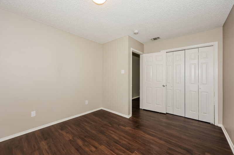2,085/Mo, 812 Ironsides Ln Blue Mound, TX 76131 Bedroom View