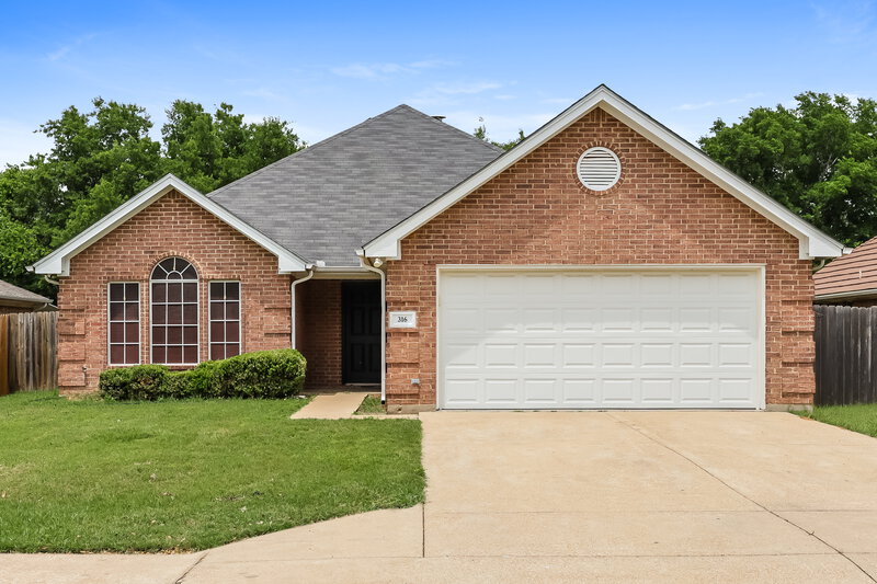 2,035/Mo, 316 Willow St Crowley, TX 76036 External View