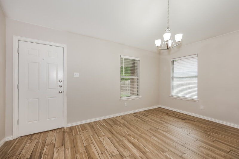 2,035/Mo, 316 Willow St Crowley, TX 76036 Dining Room View